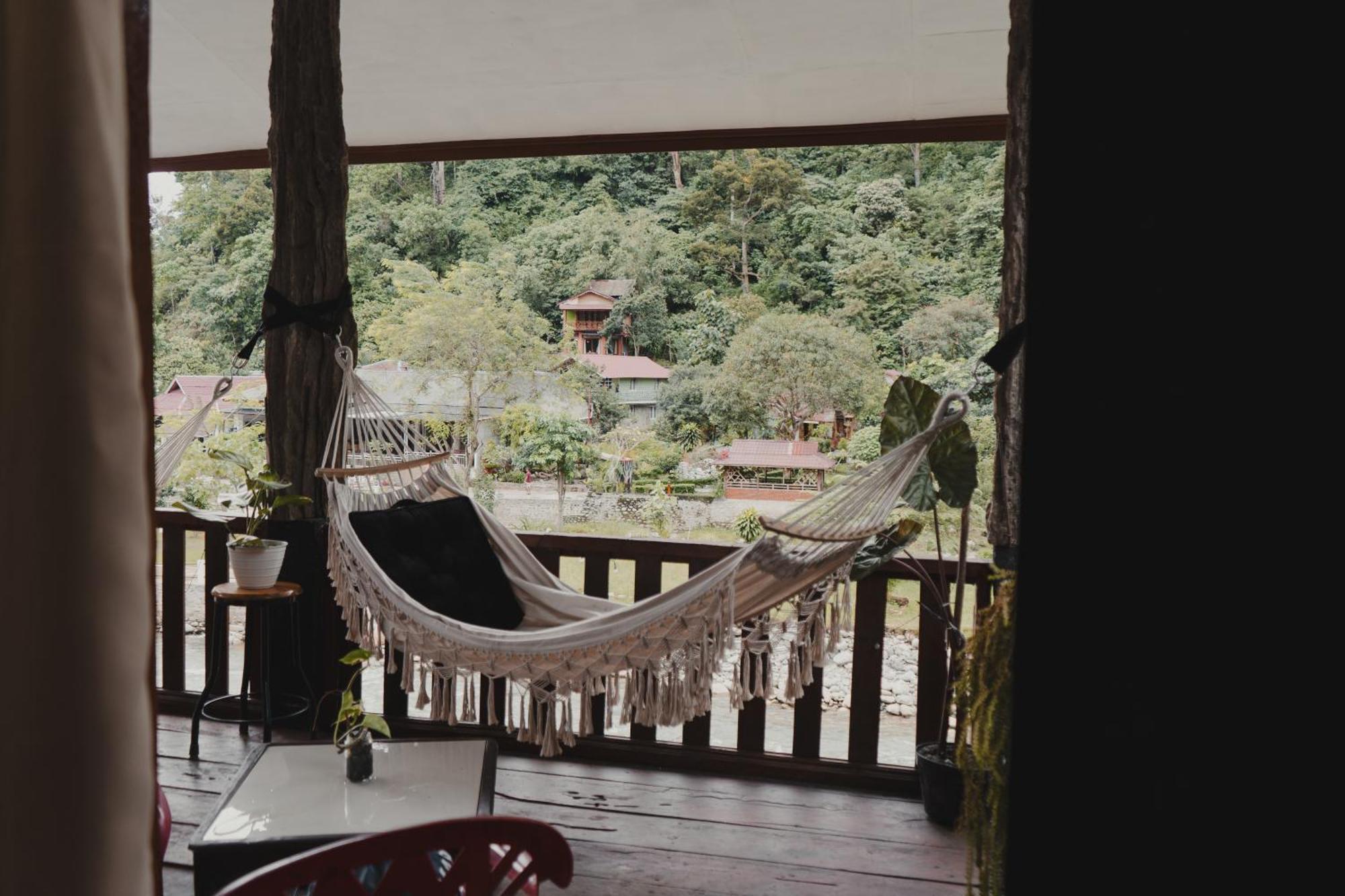 Hotel Charlys Little House Bukit Lawang Exteriér fotografie