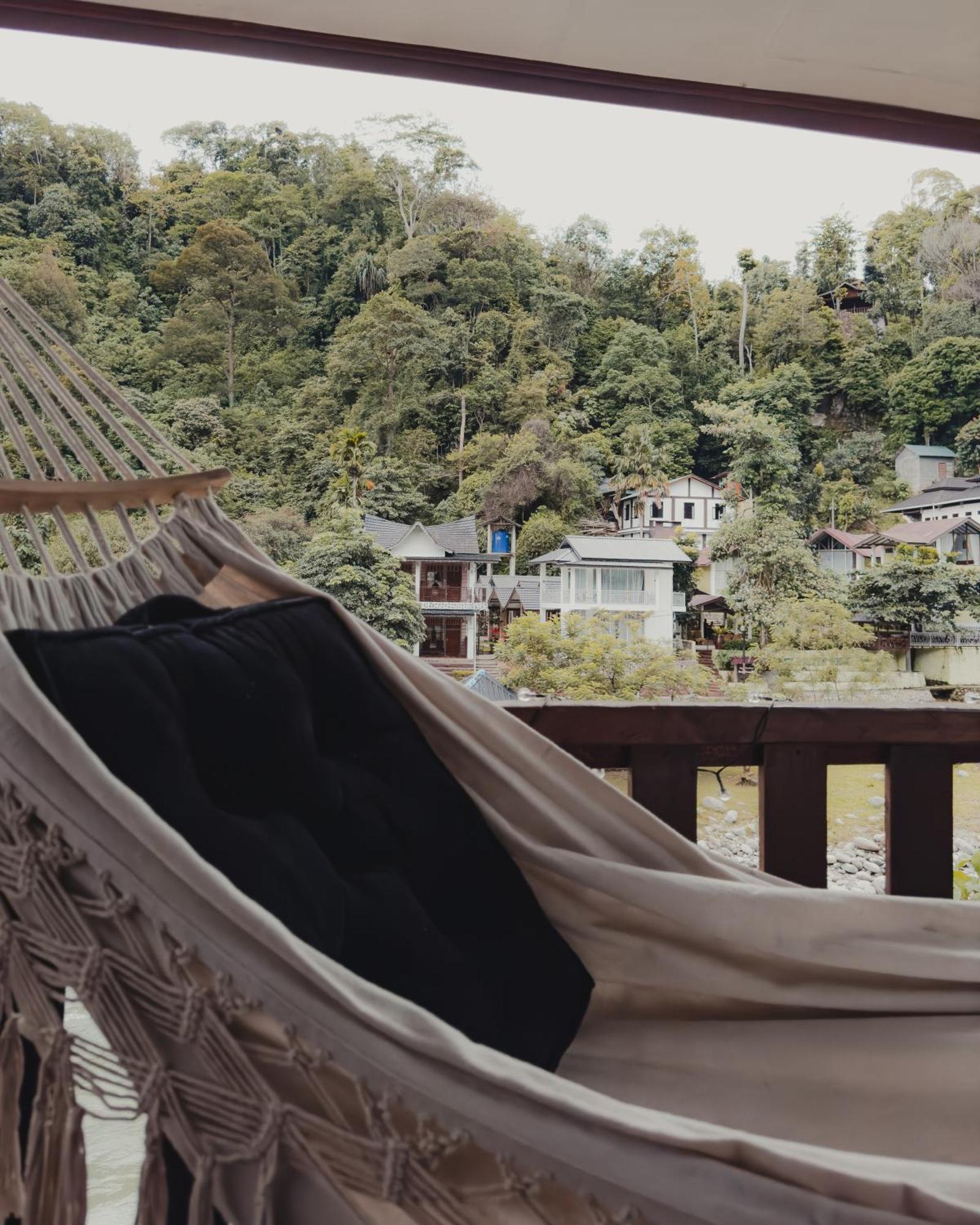 Hotel Charlys Little House Bukit Lawang Exteriér fotografie