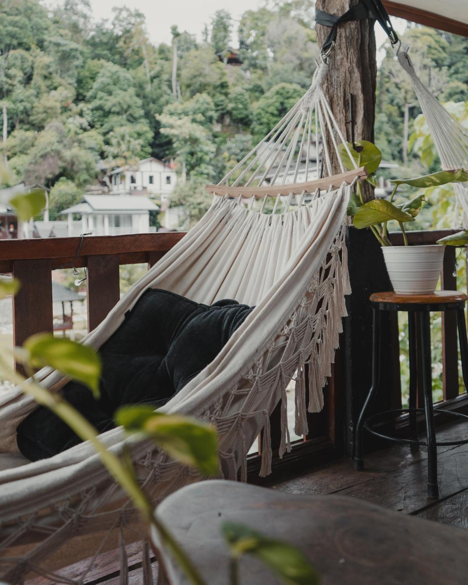 Hotel Charlys Little House Bukit Lawang Exteriér fotografie